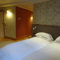 Nuffield - Accessible Bedroom - (5 of 7) 
